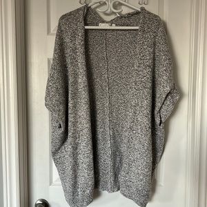 Short sleeve cardigan